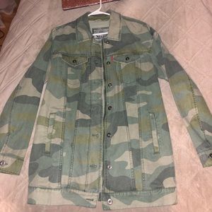 Levi Camo Jean Jacket